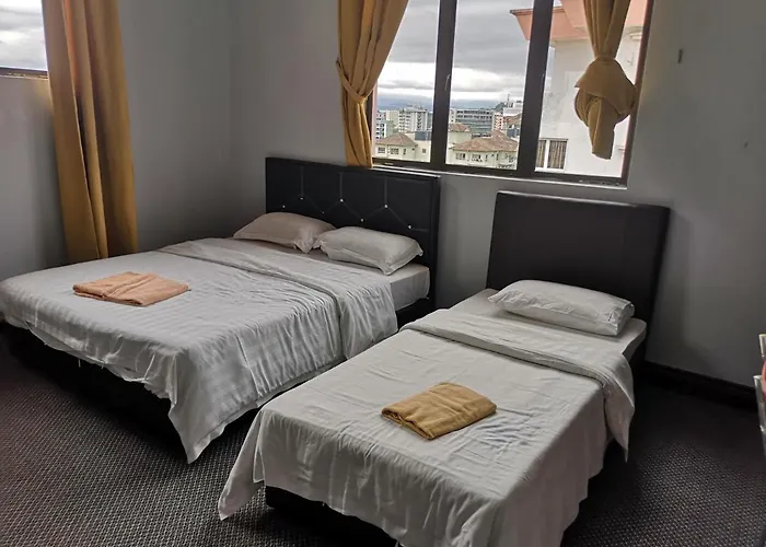 Homestay Marina Court