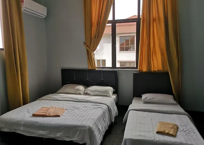 Homestay Marina Court