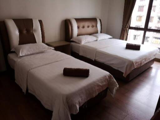 Marina Court *