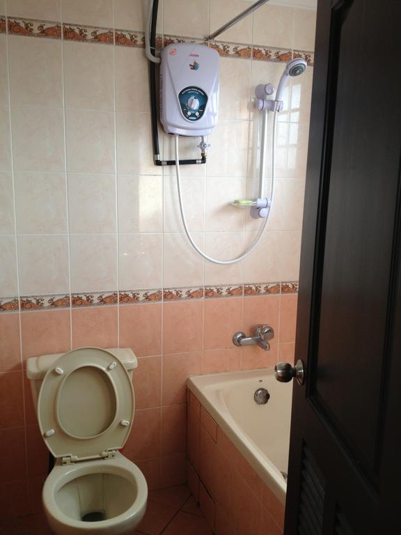 Marina Court Apartment Kota Kinabalu