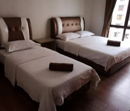 Homestay Marina Court Kota Kinabalu Exterior photo